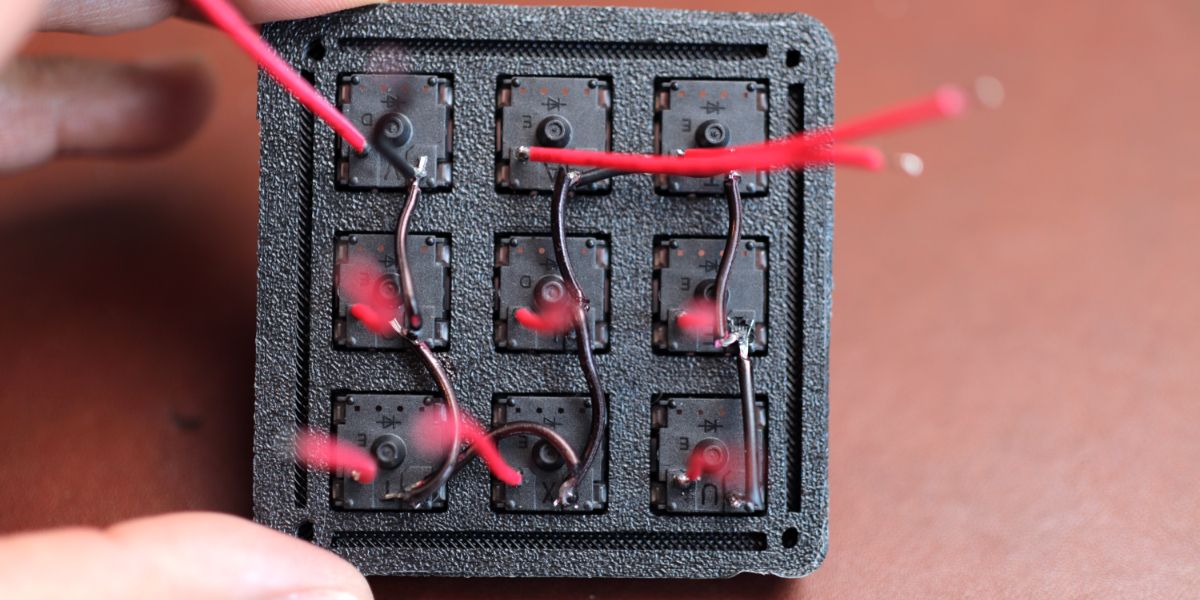 Gateron переключатели, соединённые последовательно