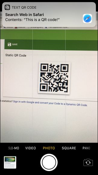 Пример уведомления QR‑кода, предлагающего добавить контакт на iPhone