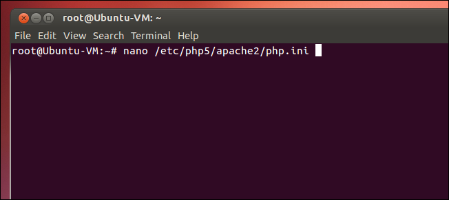 php.ini для Apache открыт в редакторе