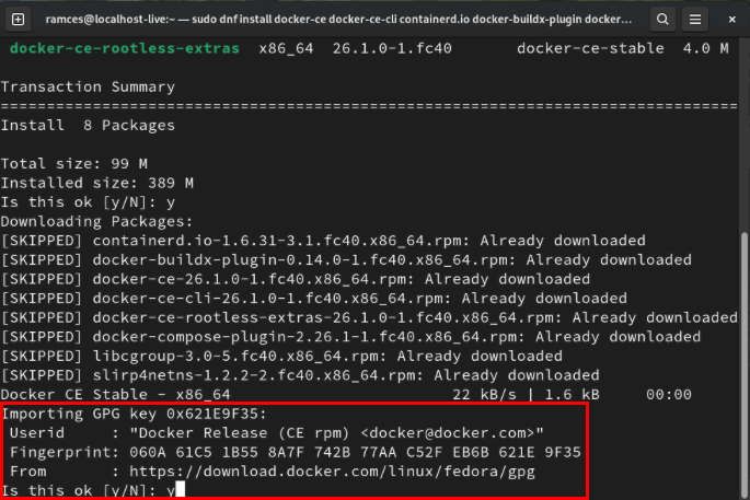 Терминал, подсвечивающий запрос подтверждения ключа при установке в Fedora.