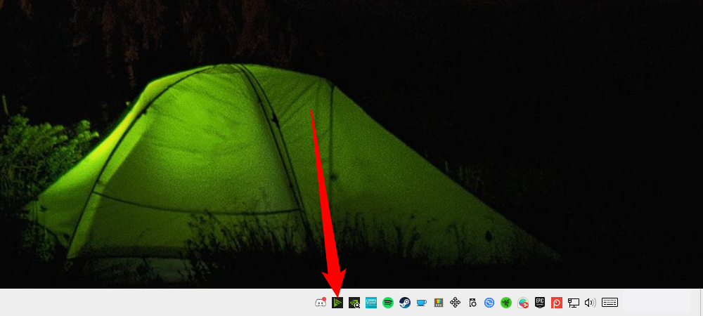Открытое окно NVIDIA Broadcast с выбором микрофона
