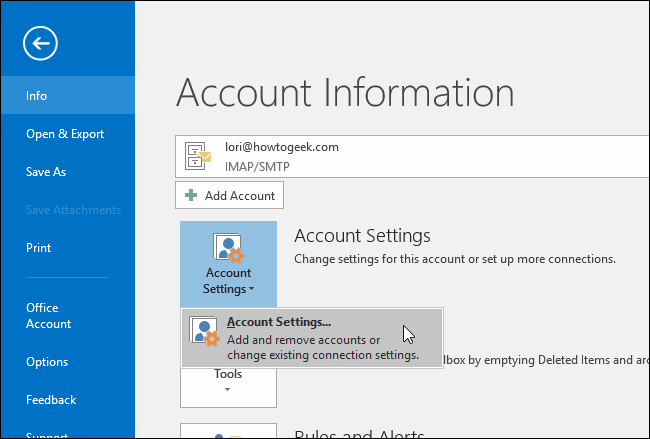 Пункт меню «Параметры учётной записи» в Outlook
