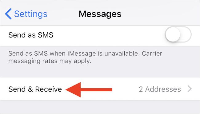 Нажмите «Отправка и получение» в настройках «Сообщения»