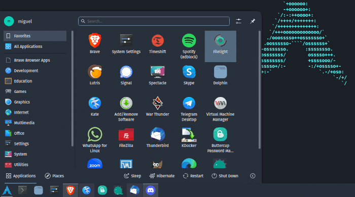 Меню KDE Plasma с панелью и иконками на панели