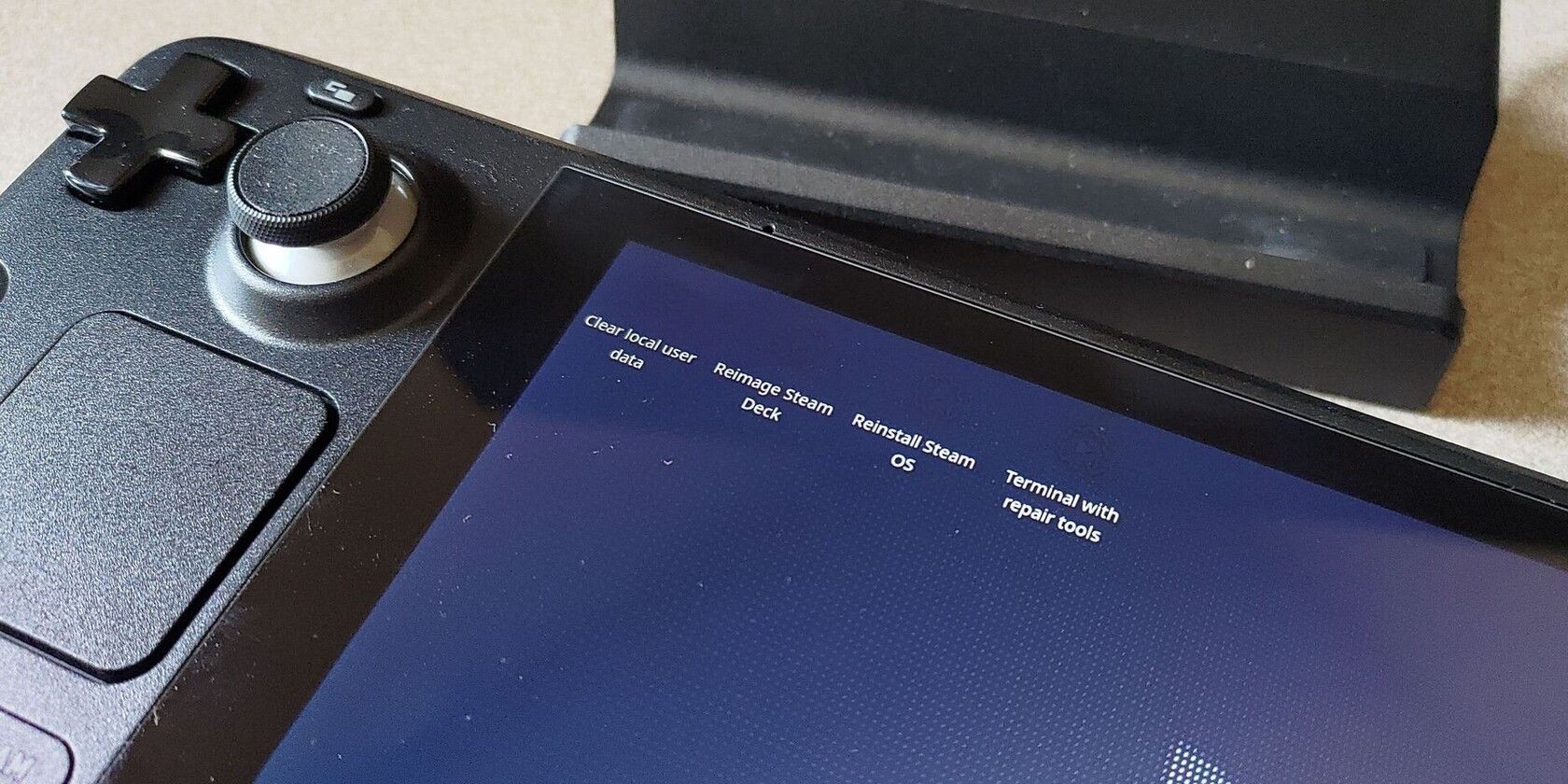 Steam Deck загружается с образа восстановления SteamOS.