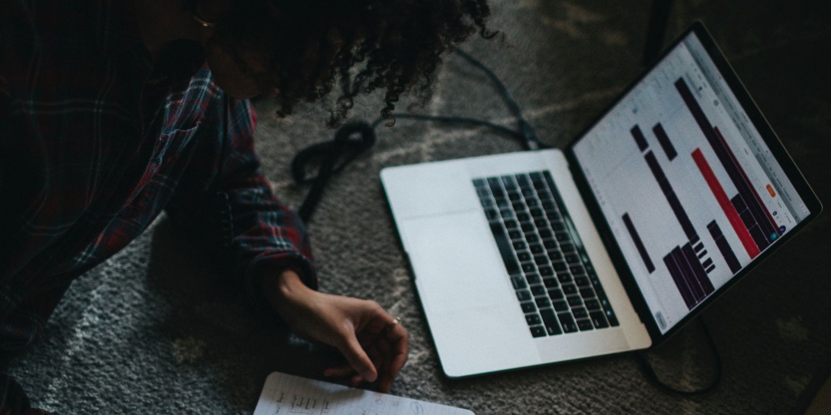 Как воспроизвести и исследовать звук в JES