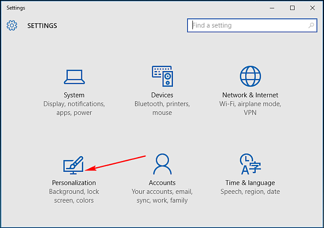 Выберите «Персонализация» в Параметрах Windows