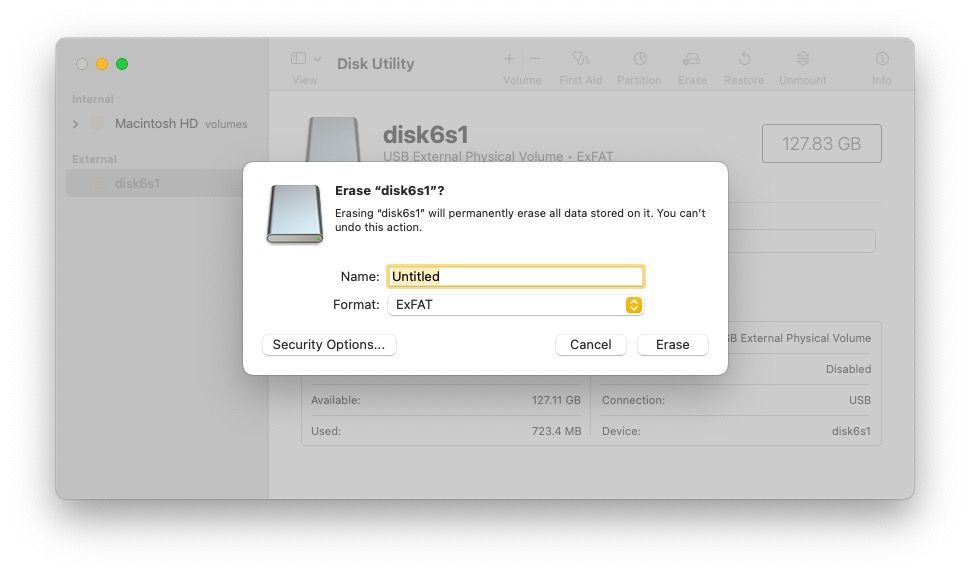 Диалог Erase в Disk Utility с выбором имени и формата
