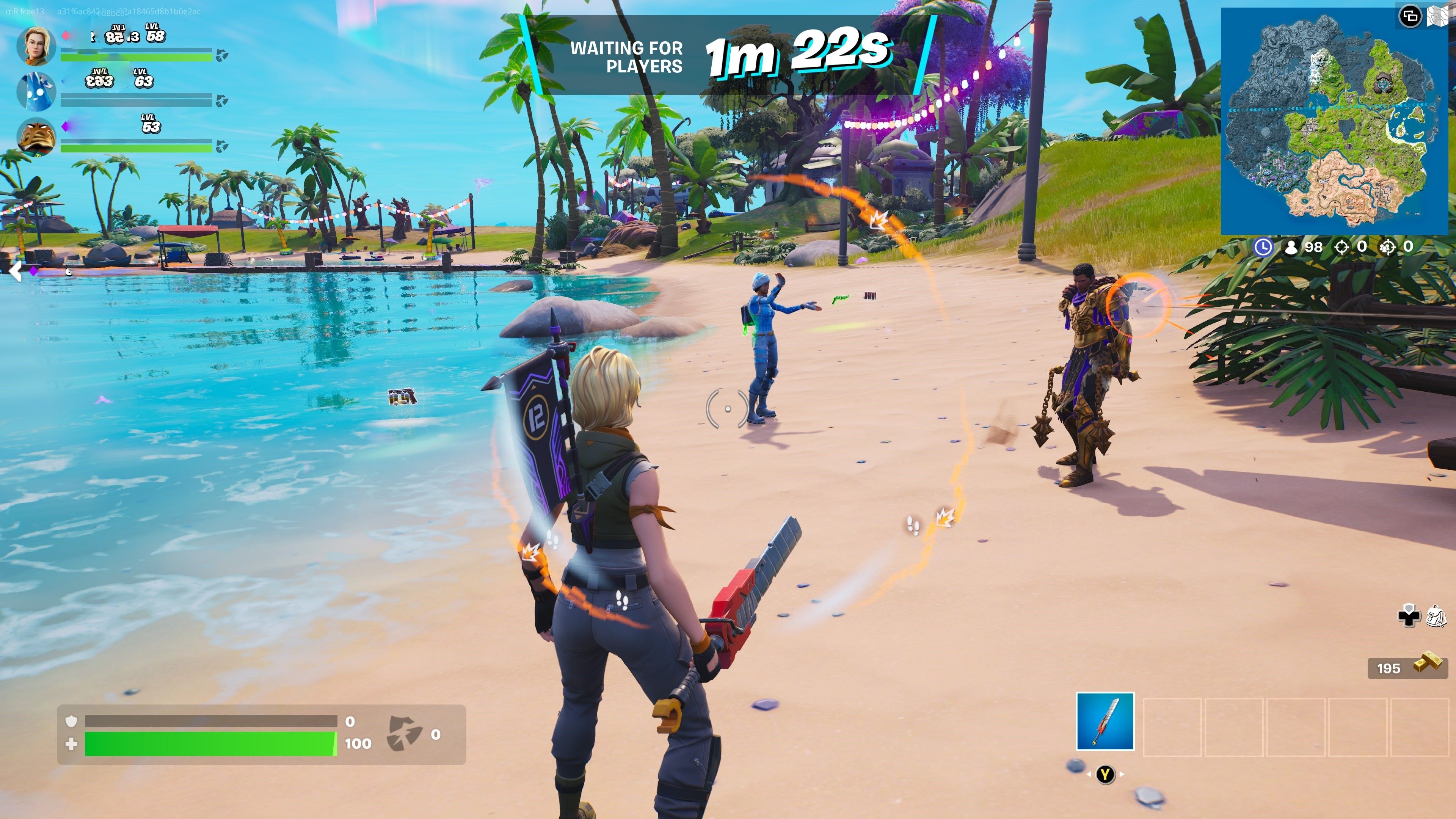 Зал ожидания матча Fortnite с множеством визуальных подсказок на экране