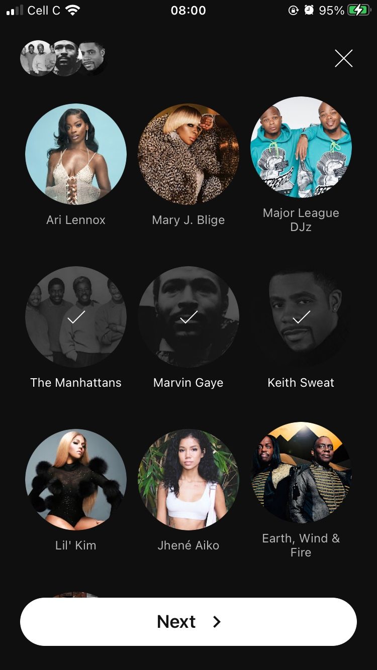 Страница выбора артистов в процессе создания радиостанции