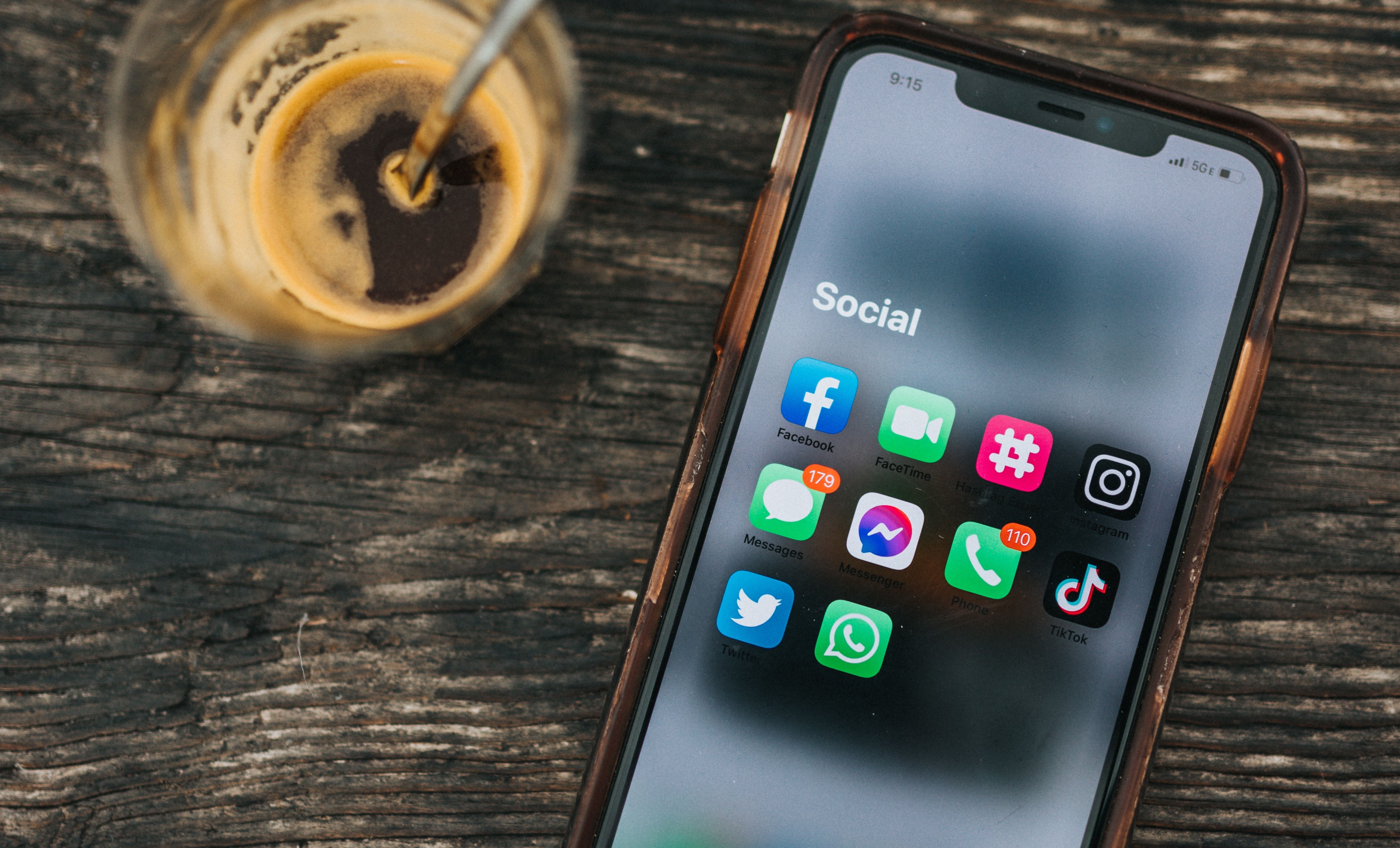 Социальные сети и данные