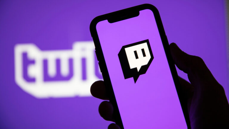 Cómo usar Host en Twitch: guía práctica