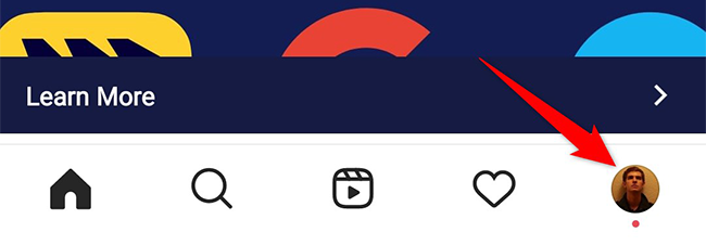 Нажмите значок профиля в приложении Instagram.