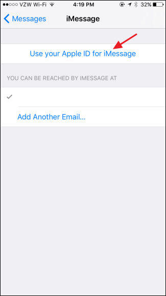 Форма ввода Apple ID для входа в iMessage