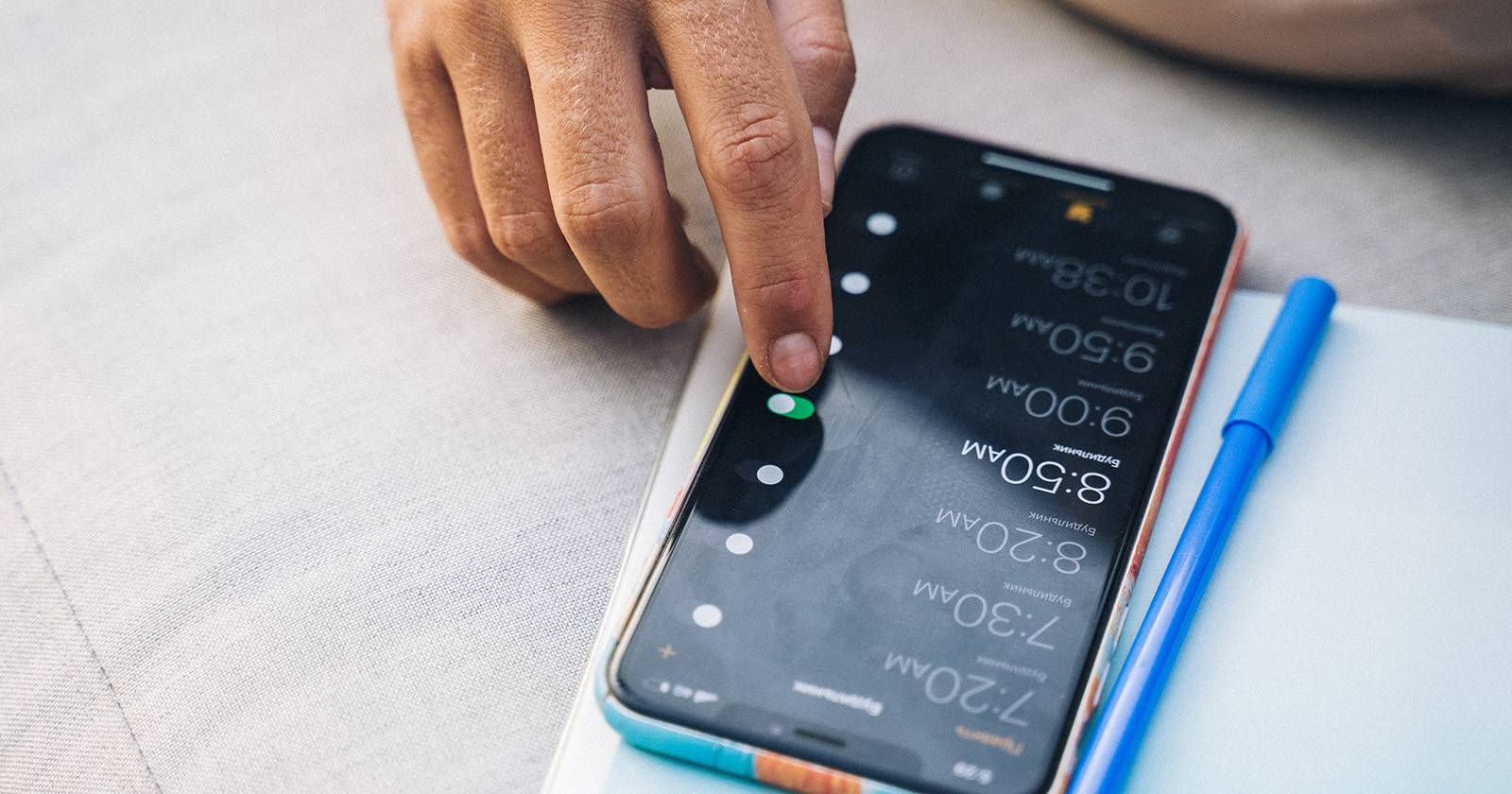 Будильник в iOS 15: слайдеры или цифровая клавиатура