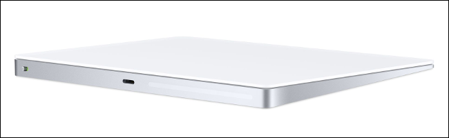 Фото Magic Trackpad 2 серебристого цвета, вид сверху