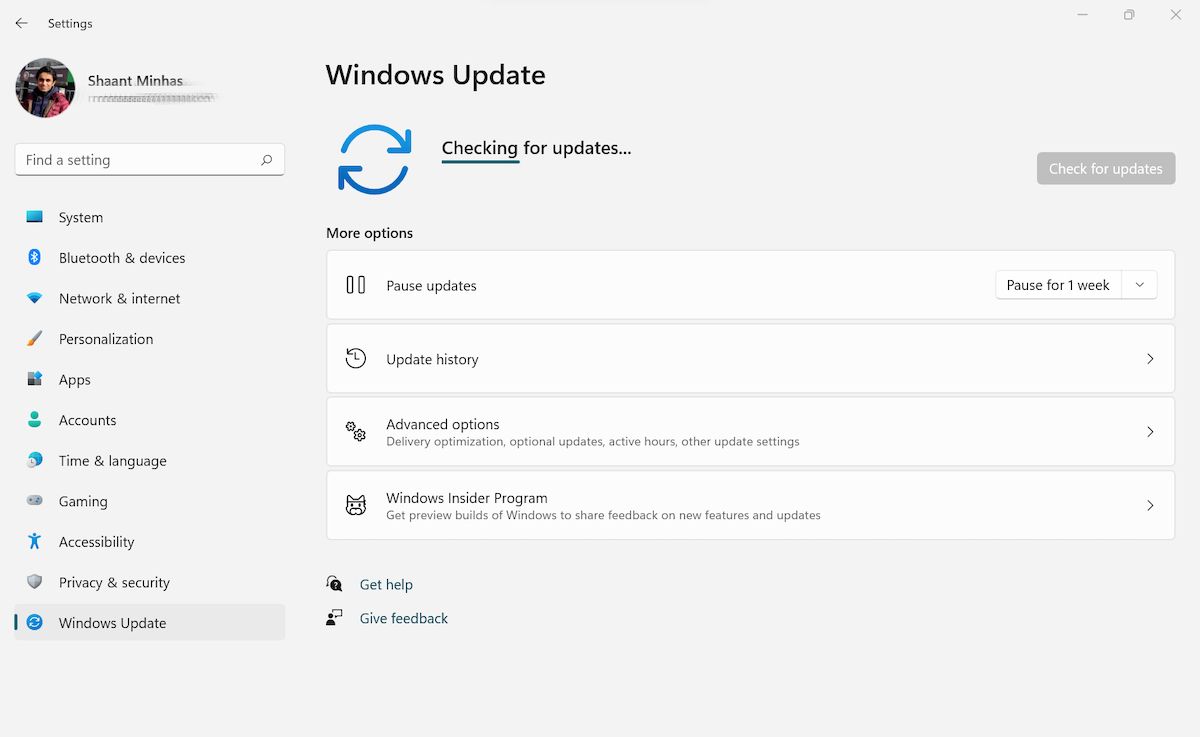 Изображение: раздел центра обновления Windows с кнопкой проверки обновлений