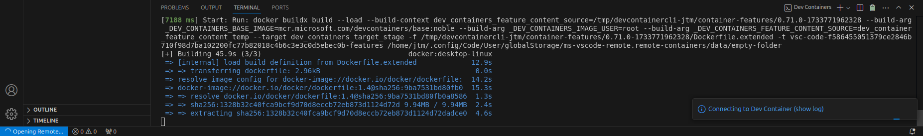 Терминал VS Code с логом сборки Docker-контейнера для разработки