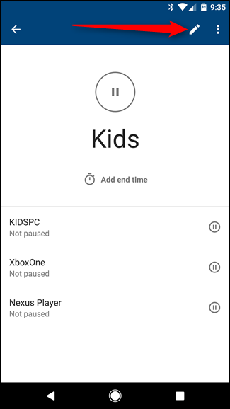 Экран редактирования группы с возможностью добавить или удалить устройство