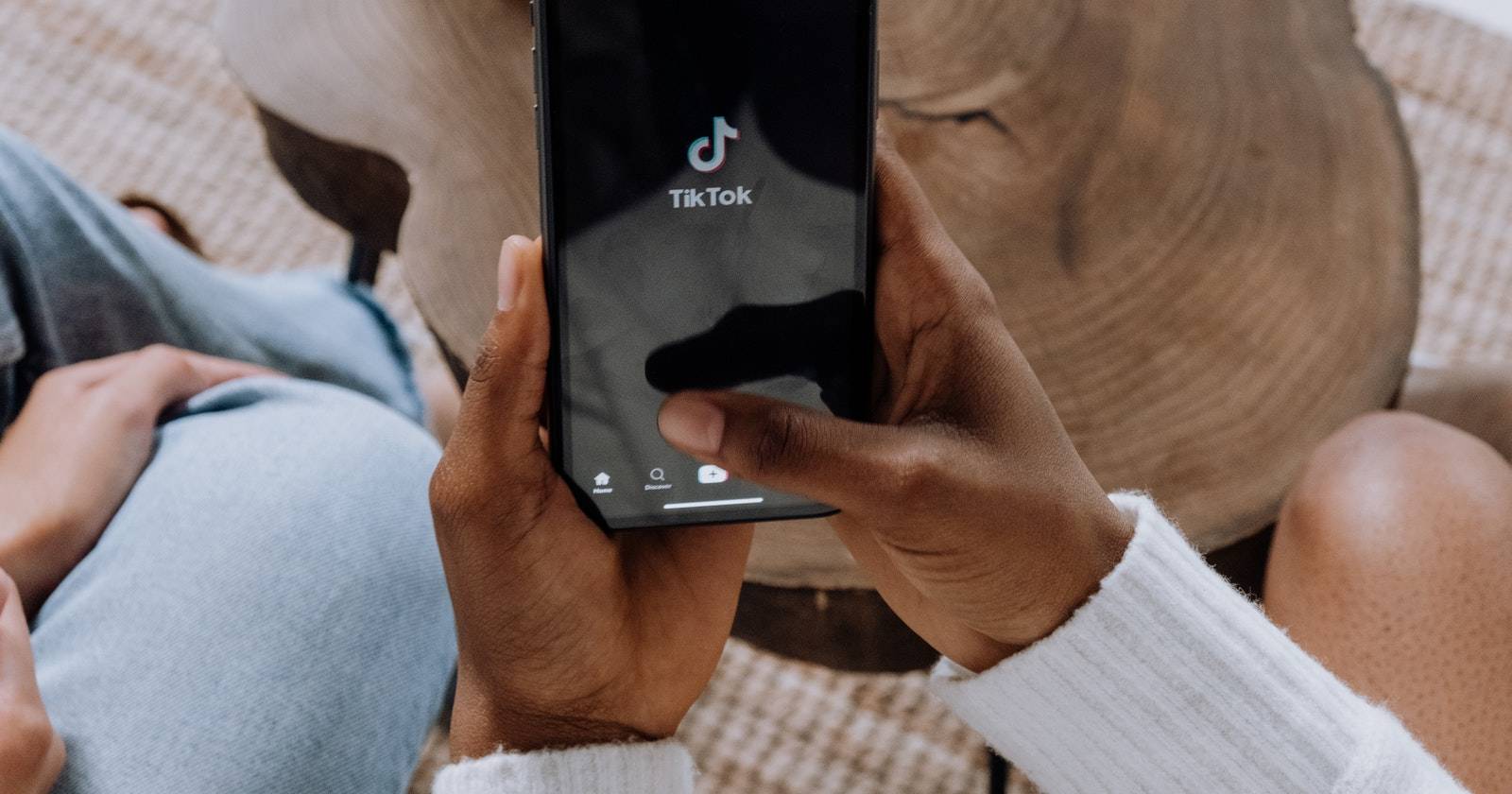 Как включить авто‑субтитры в TikTok