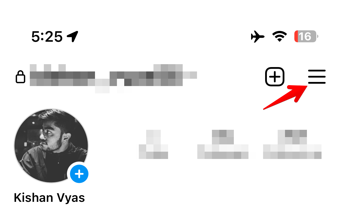 Меню-гамбургер — значок из трёх горизонтальных линий в правом верхнем углу.