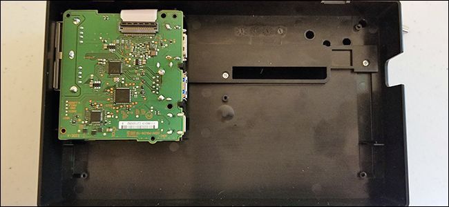 Плата внутри корпуса