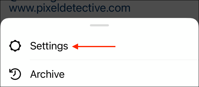 Пункт Настройки в меню Instagram на iPhone