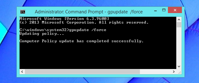 Команда gpupdate /force выполняется в командной строке