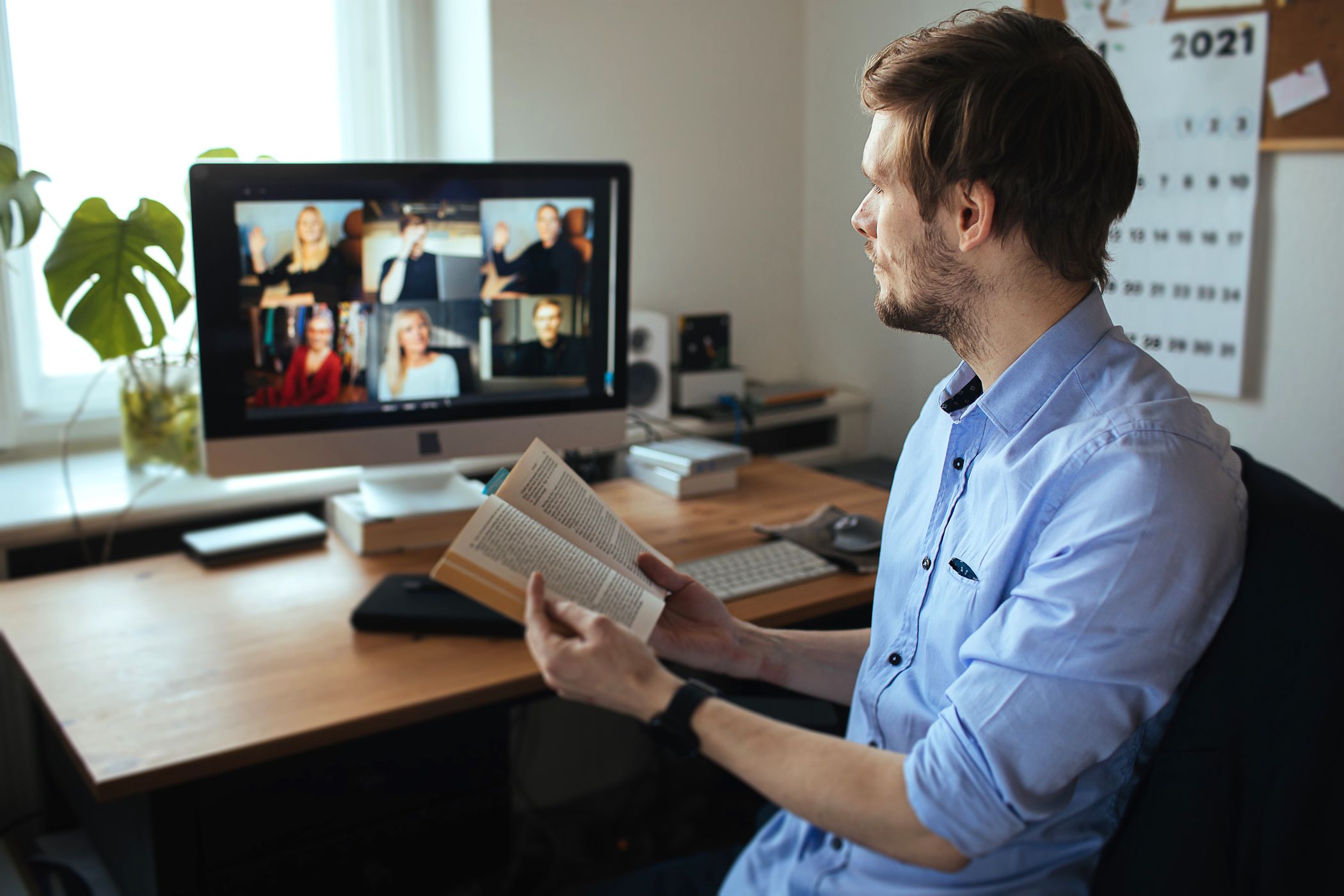 Найти онлайн-книжный клуб в 2025