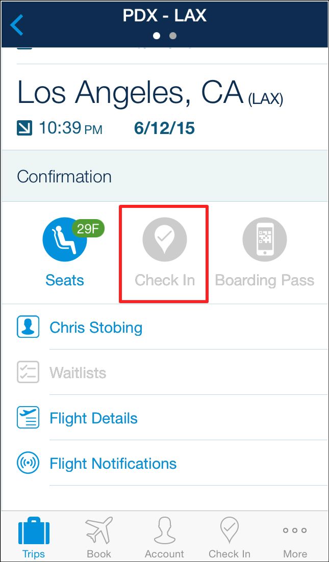 Кнопка регистрации и цифровой посадочный талон с QR‑кодом
