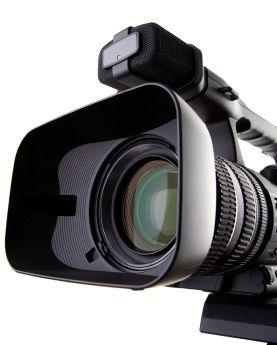 Человек выступает в промо‑видео