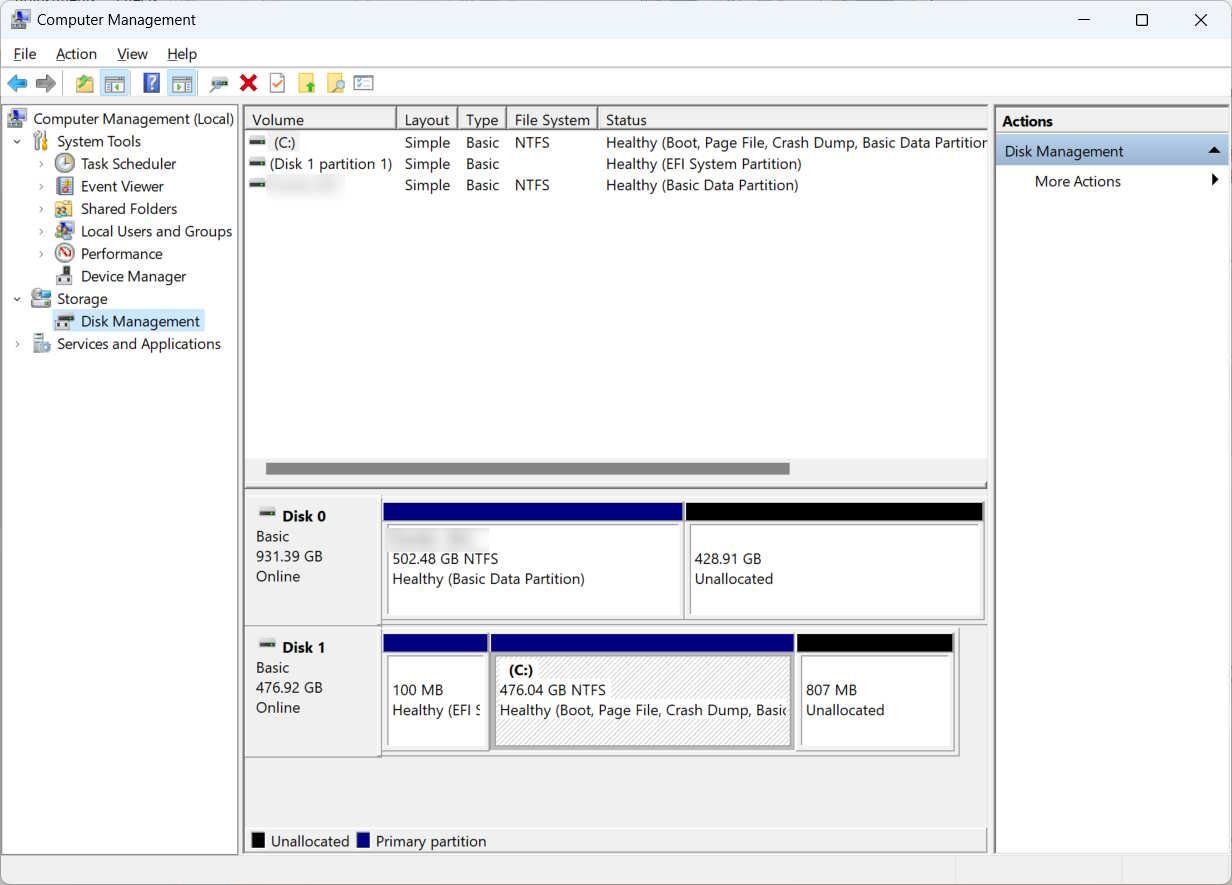 Раздел 'Управление дисками' в окне 'Управление компьютером'