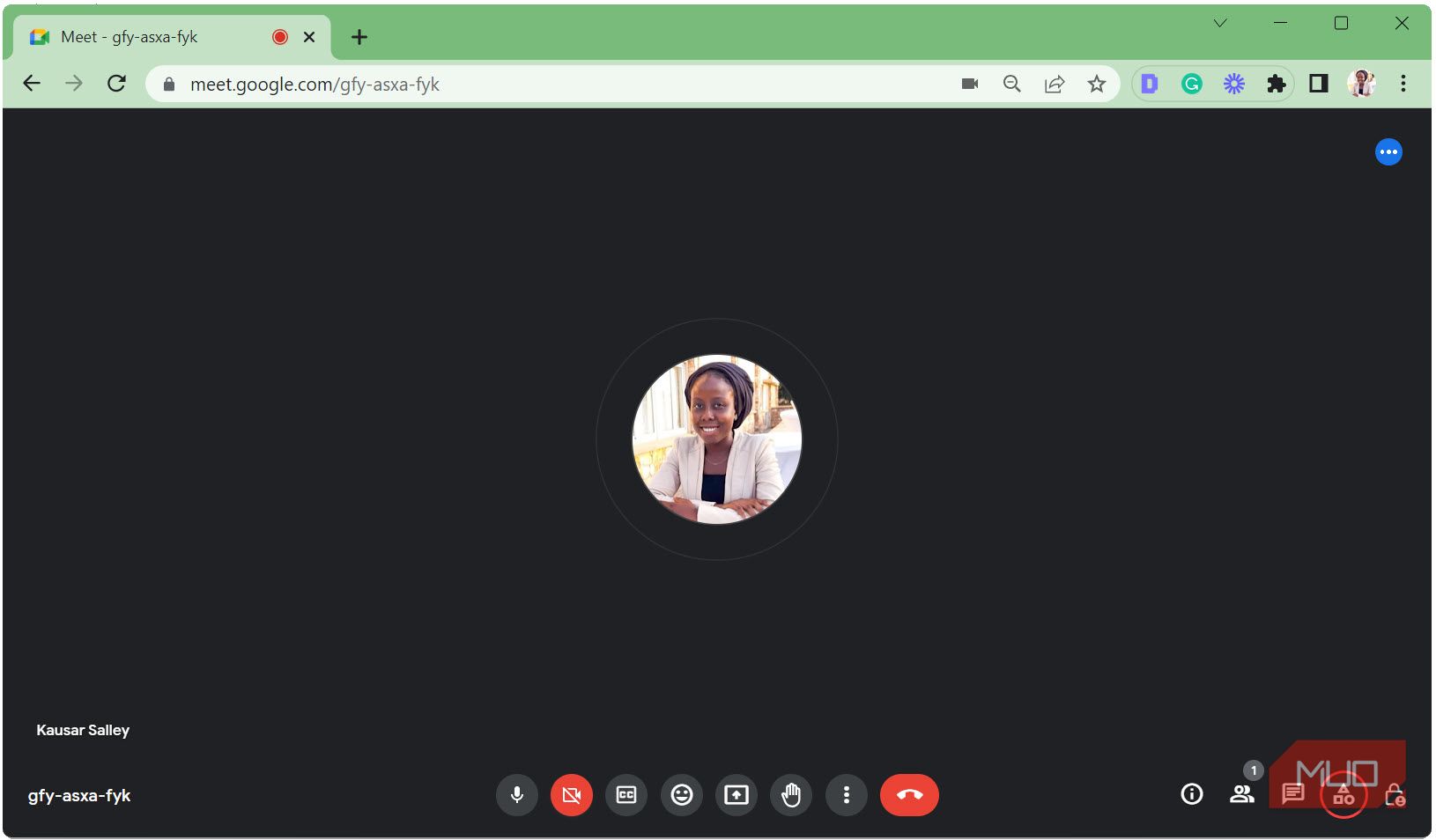 Нажмите на иконку Действия в Google Meet