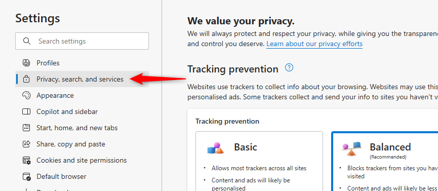 Пункт меню «Конфиденциальность, поиск и службы» в настройках Edge.