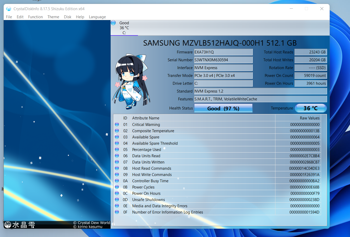 Скриншот CrystalDiskInfo с информацией о здоровье диска