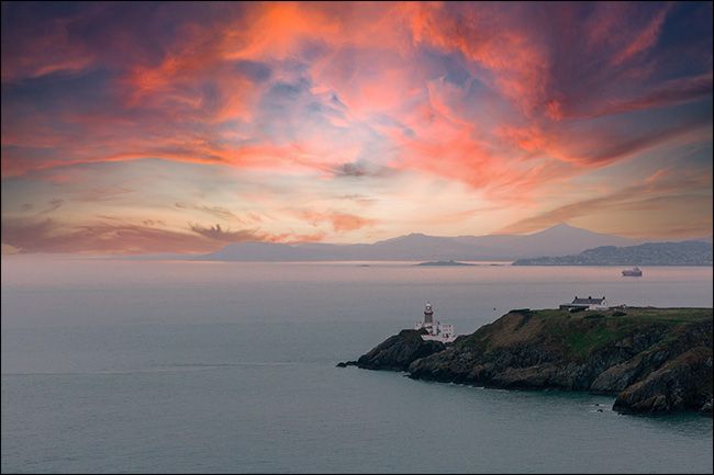 пример с неуместным драматичным небом