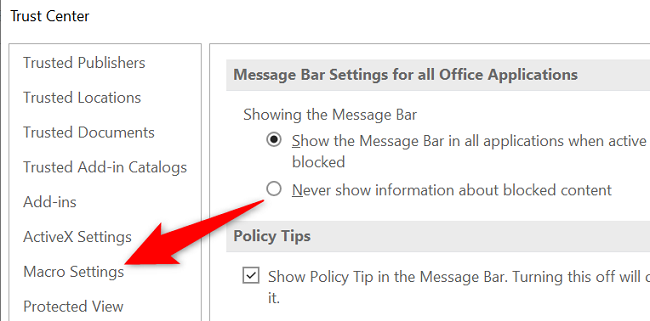 Выберите «Параметры макросов» слева.