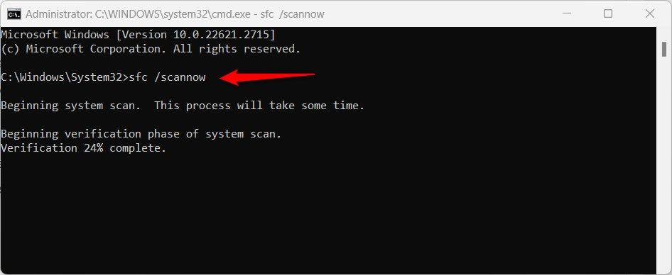 Командная строка Windows 11 с прогрессом сканирования SFC.