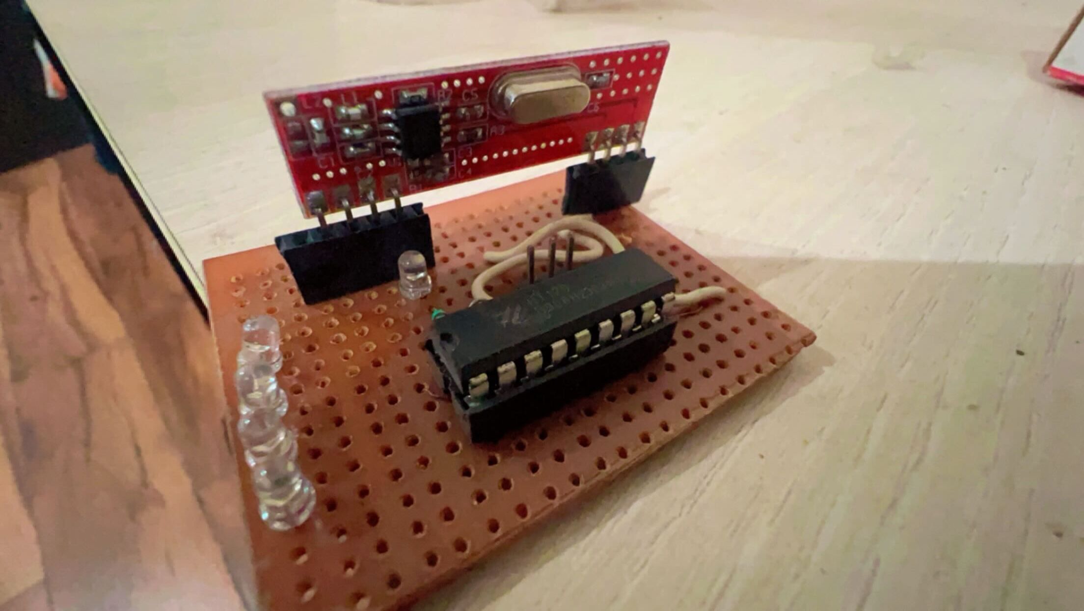 Готовая сборка приёмника 433 МГц на макетной плате