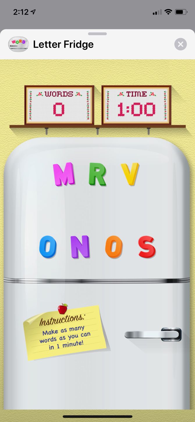 Стартовый экран Letter Fridge: набор букв и таймер на минуту