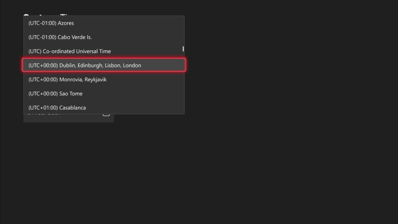 Скриншот выпадающего меню настройки Часового пояса на Xbox Series X