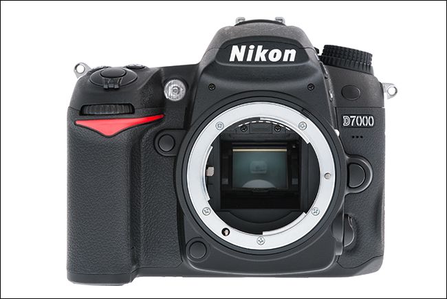 Nikon D7000 вид камеры