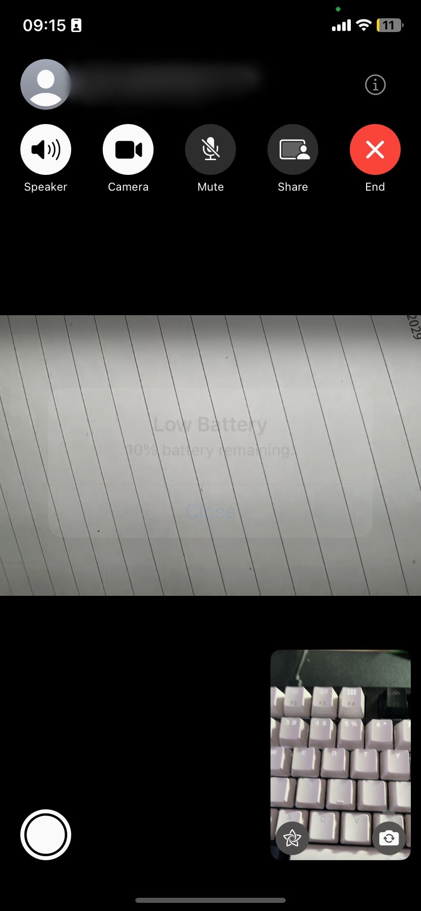 Выполнение видеозвонка FaceTime на iPhone