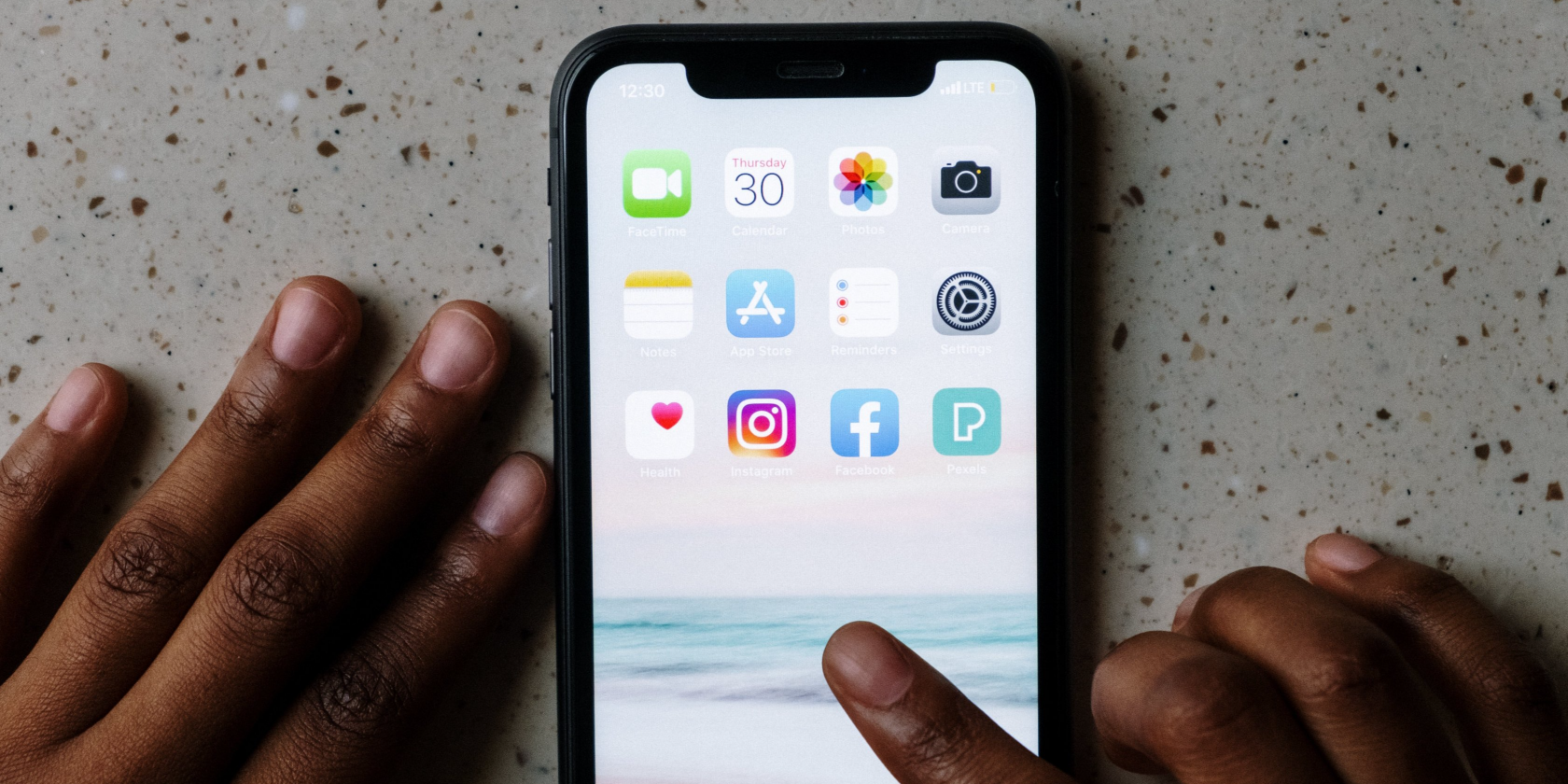 Как уменьшить синий свет на iPhone — Night Shift