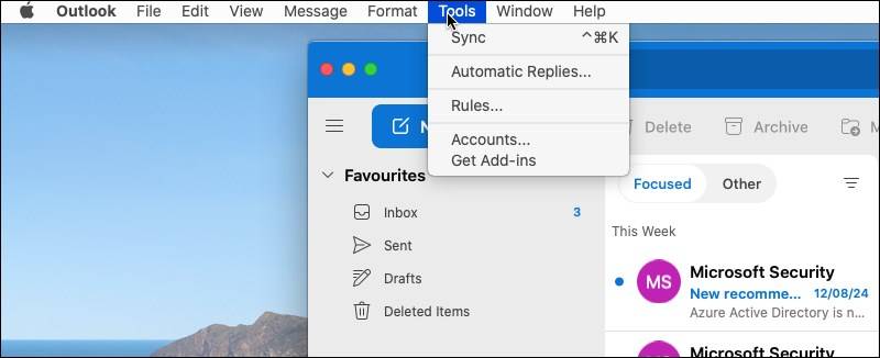Меню Tools в Outlook для macOS.