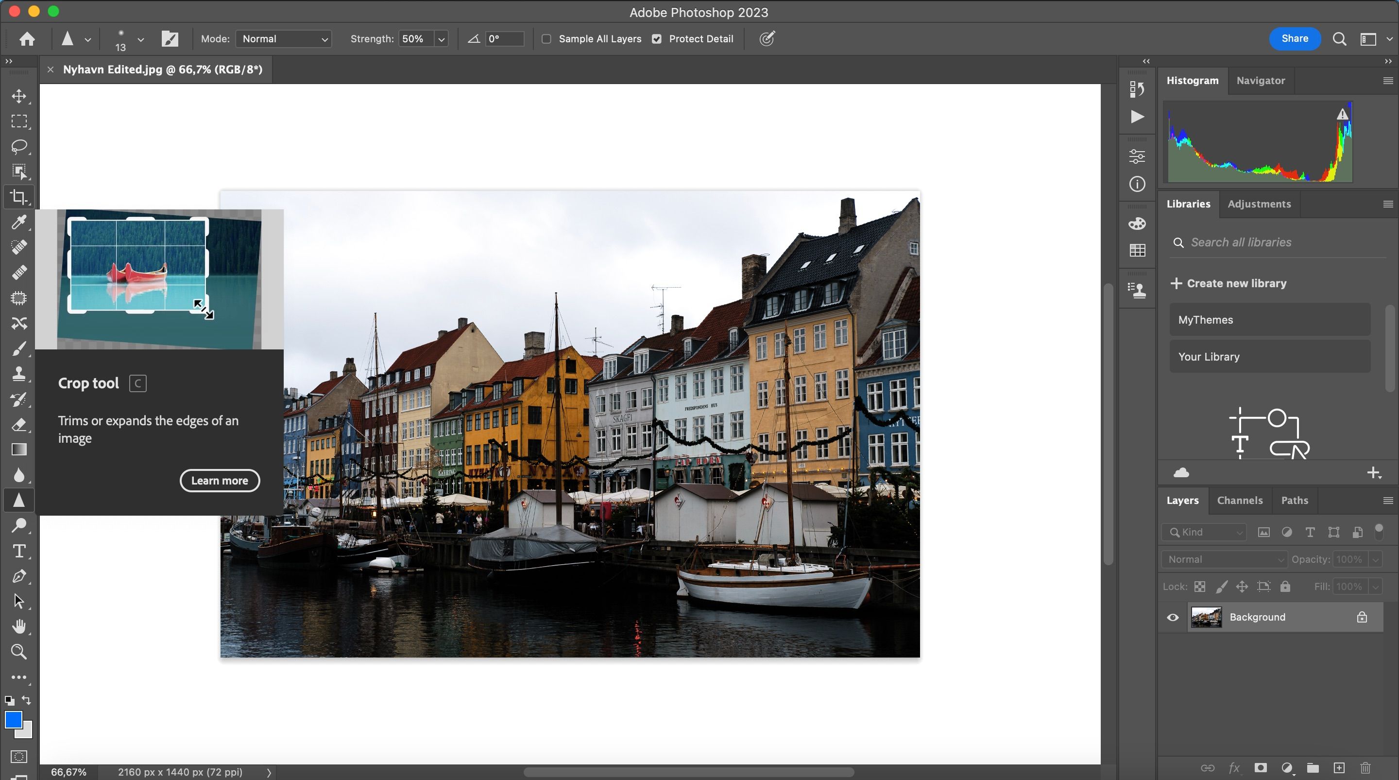 Инструмент «Кадрирование» в панели инструментов Photoshop