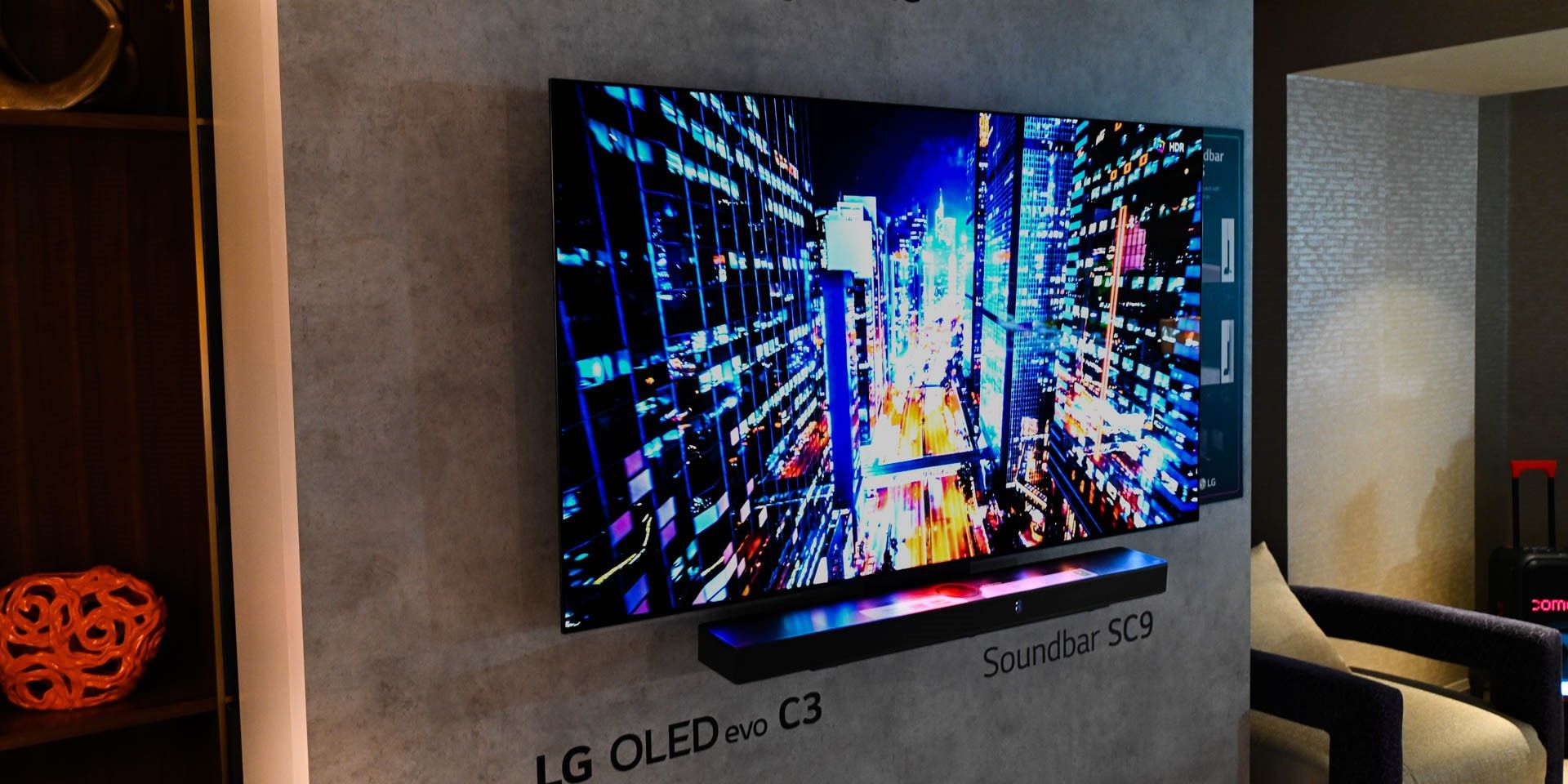 Демонстрация подключённой звуковой панели к OLED телевизору LG
