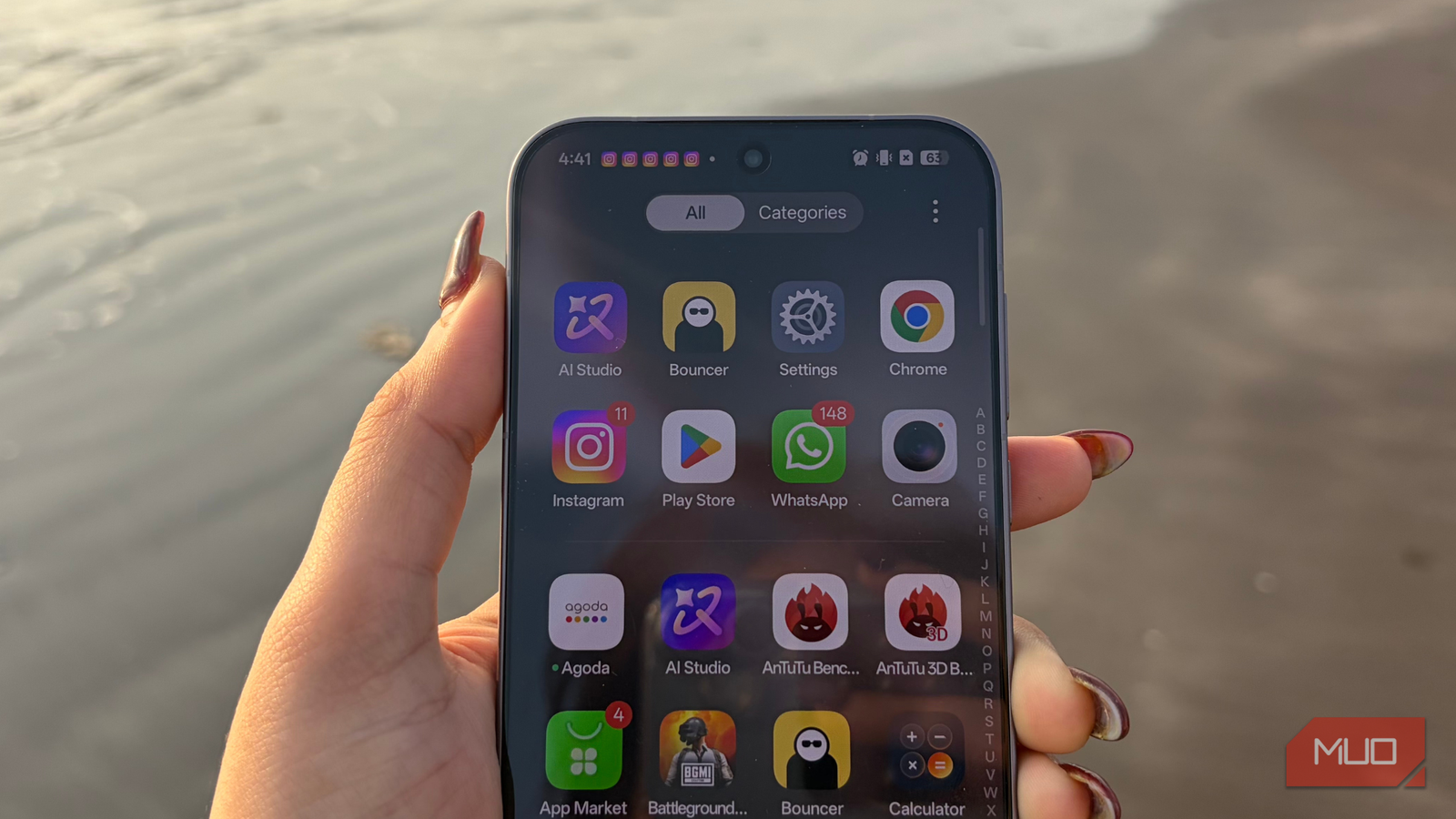 Скачать приложение Bouncer на ваш Android-телефон