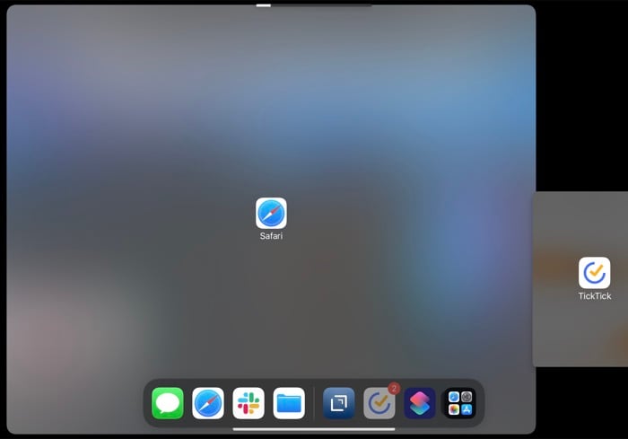 Перетаскивание приложения из Dock в Split View