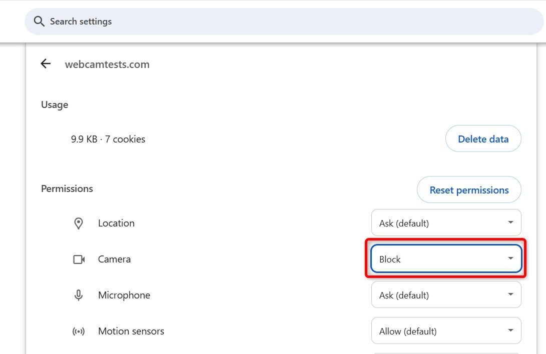 Выделена опция «Блокировать» для доступа к веб‑камере в Chrome